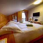 Meuble Cima Bianca Garni 3* Bormio