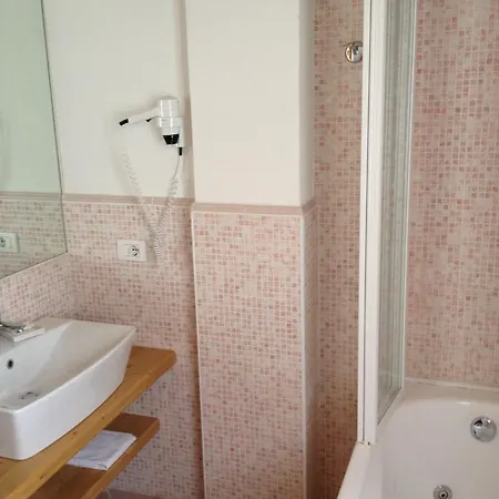 Hotel Meuble Cima Bianca Garni 3*