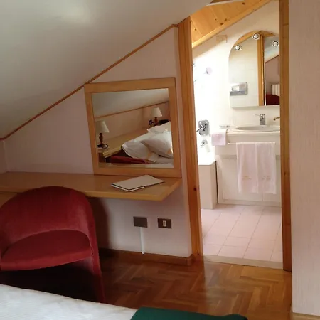 Hotel Meublè Cima Bianca Garni