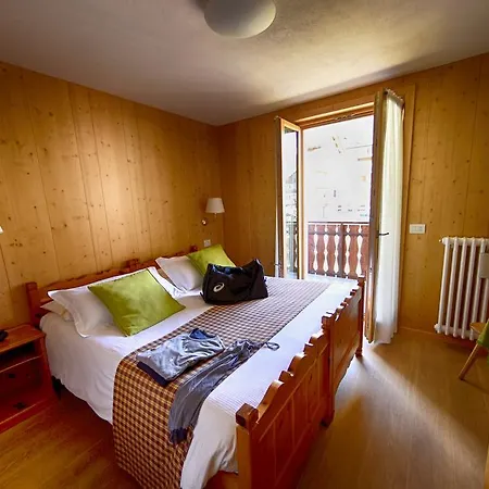 Meuble Cima Bianca Garni Hotel 3*