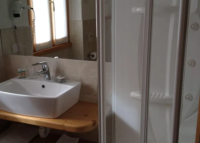 Meuble Cima Bianca Garni Hotel 3*