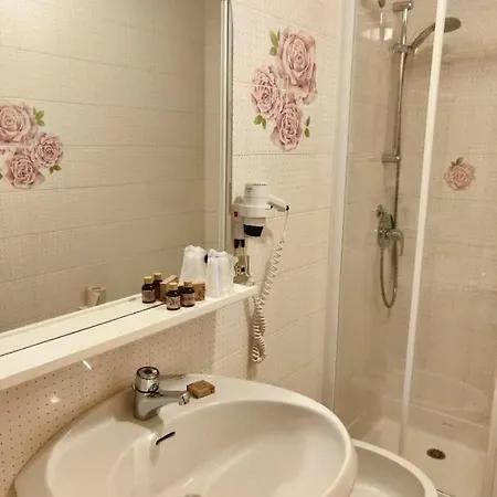 Meuble Cima Bianca Garni Борміо