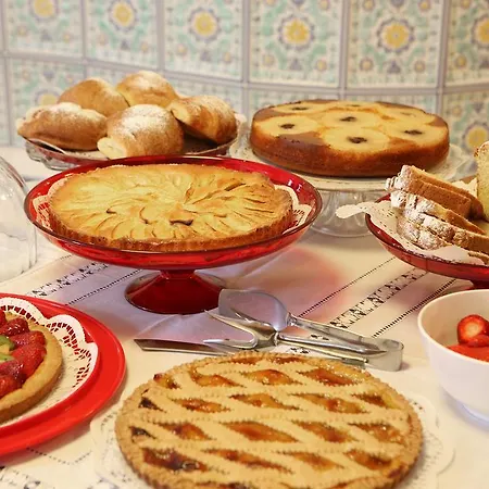Meuble Cima Bianca Garni Готель